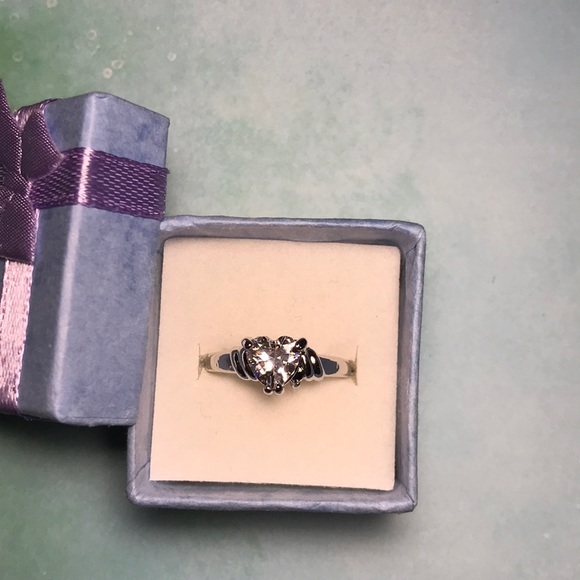 Heart promise ring - Picture 3 of 6